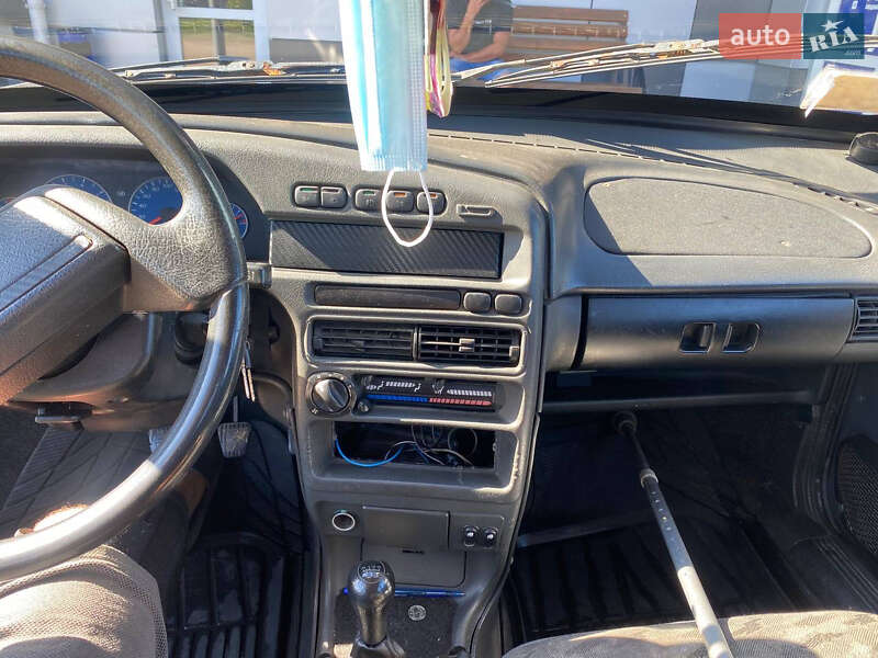 Седан ВАЗ / Lada 2115 Samara 2001 в Сарнах