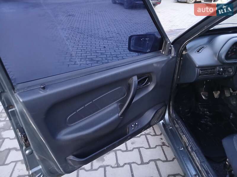 Седан ВАЗ / Lada 2115 Samara 2011 в Хотині