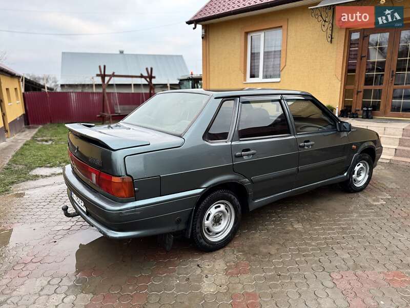 Седан ВАЗ / Lada 2115 Samara 2010 в Чернівцях