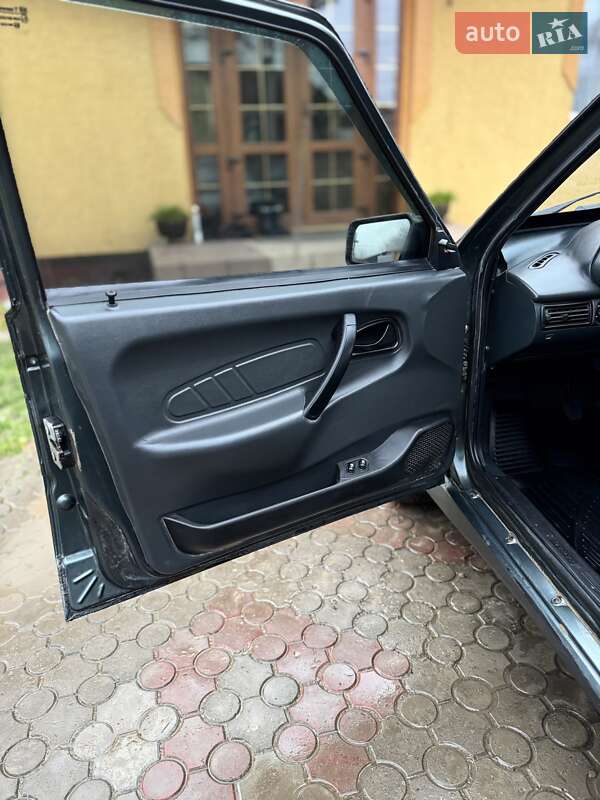 Седан ВАЗ / Lada 2115 Samara 2010 в Чернівцях