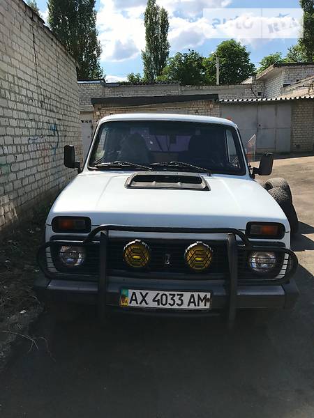 Позашляховик / Кросовер ВАЗ / Lada 2121 Нива 1998 в Харкові