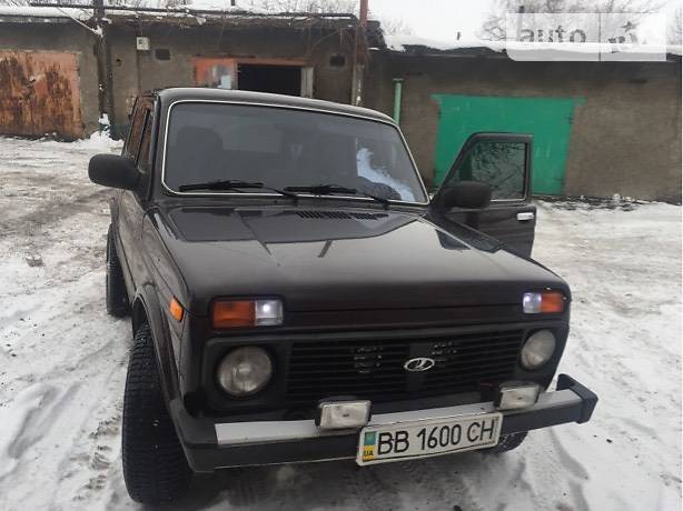 Внедорожник / Кроссовер ВАЗ / Lada 2121 Нива 2010 в Лисичанске