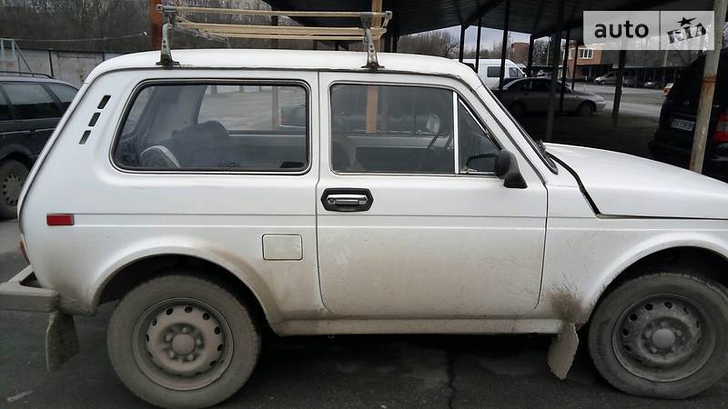 Позашляховик / Кросовер ВАЗ / Lada 2121 Нива 1993 в Кам'янець-Подільському