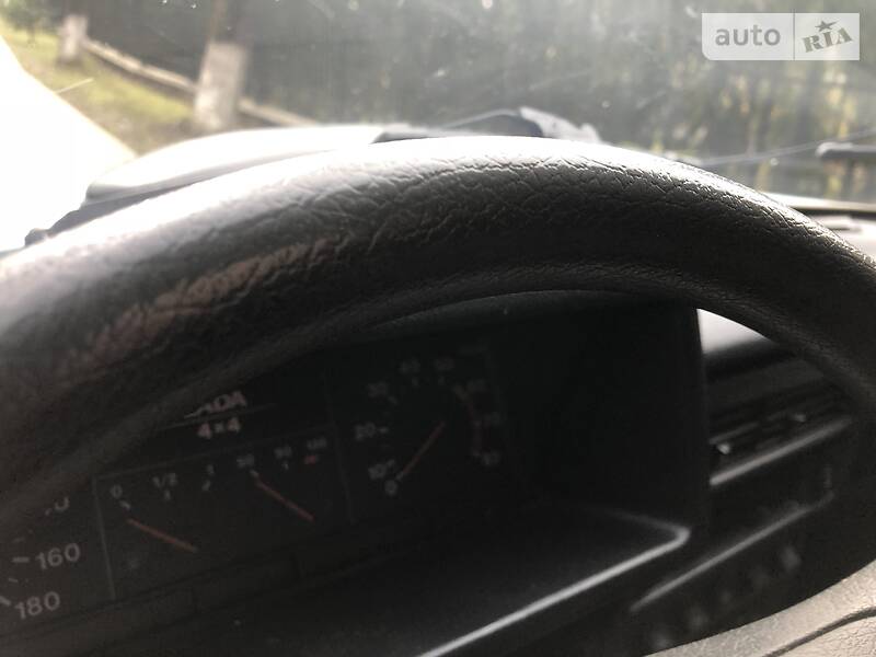 Позашляховик / Кросовер ВАЗ / Lada 2121 Нива 2008 в Сваляві