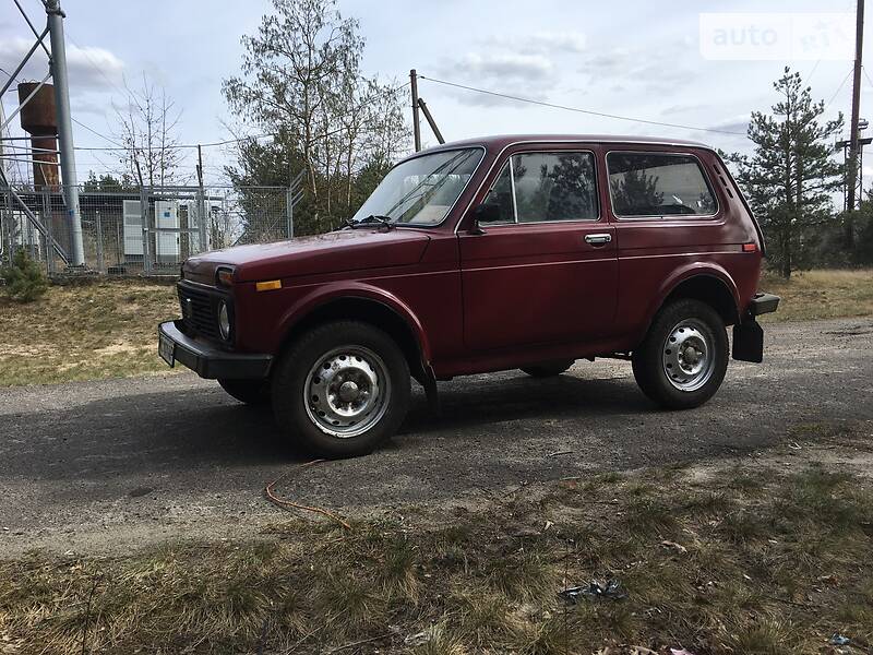 Хетчбек ВАЗ 2121 Нива 1989 в 