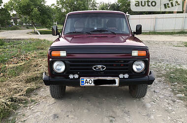 Внедорожник / Кроссовер ВАЗ / Lada 2121 Нива 2005 в Тячеве