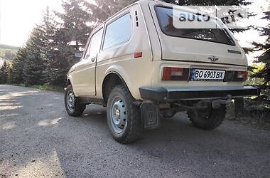 Позашляховик / Кросовер ВАЗ / Lada 2121 Нива 1988 в Тернополі