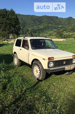 Позашляховик / Кросовер ВАЗ / Lada 2121 Нива 1986 в Вижниці