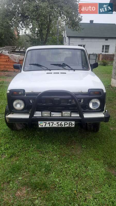Універсал ВАЗ / Lada 2121 Нива 1993 в Львові