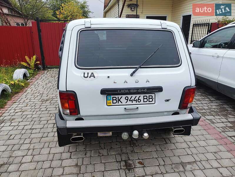 Позашляховик / Кросовер ВАЗ / Lada 2121 Нива 2012 в Рокитному