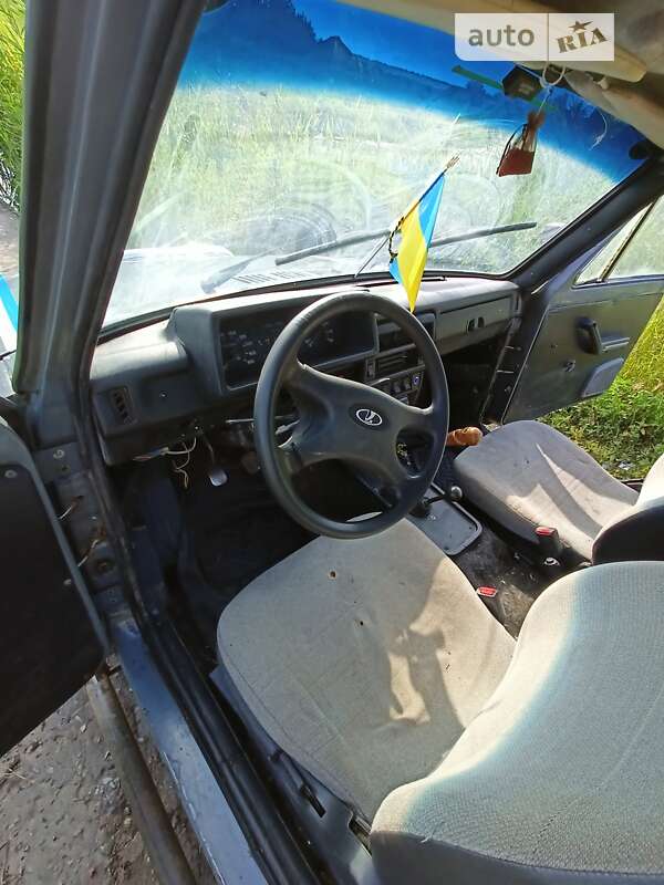 Позашляховик / Кросовер ВАЗ / Lada 2121 Нива 1981 в Слов'янську