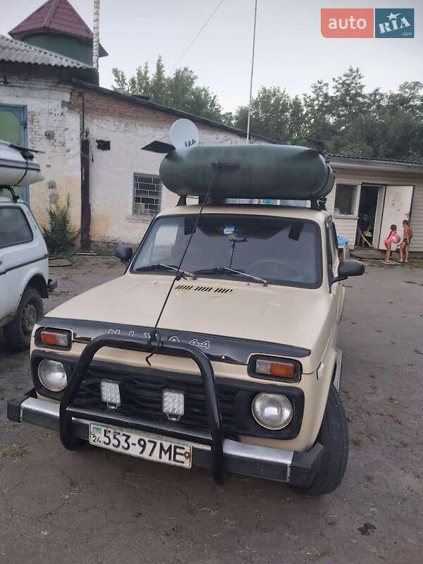 Позашляховик / Кросовер ВАЗ / Lada 2121 Нива 1982 в Черкасах