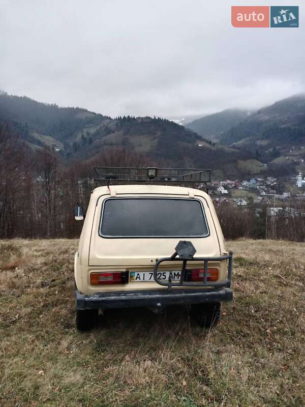 Позашляховик / Кросовер ВАЗ / Lada 2121 Нива 1983 в Тячеві