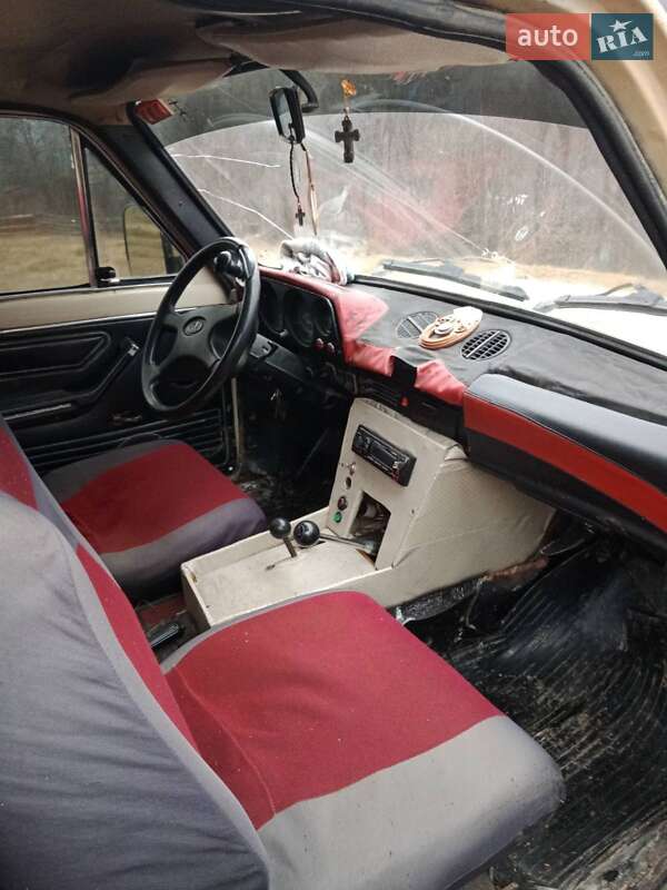 Позашляховик / Кросовер ВАЗ / Lada 2121 Нива 1983 в Тячеві