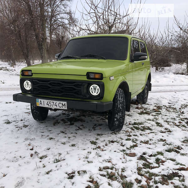 Внедорожник / Кроссовер ВАЗ / Lada 2121 Нива 1984 в Березане