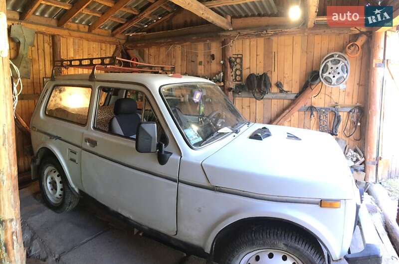 Позашляховик / Кросовер ВАЗ / Lada 2121 Нива 1992 в Славському