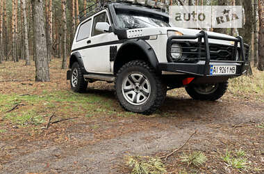 Позашляховик / Кросовер ВАЗ / Lada 2121 Нива 1987 в Переяславі