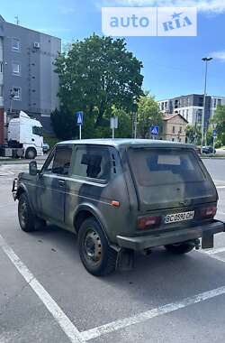 Позашляховик / Кросовер ВАЗ / Lada 2121 Нива 1993 в Львові