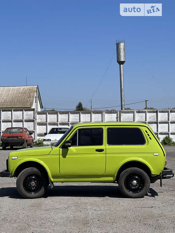 Внедорожник / Кроссовер ВАЗ / Lada 2121 Нива 1984 в Березане