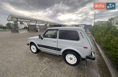 Позашляховик / Кросовер ВАЗ / Lada 2121 Нива 1990 в Дніпрі