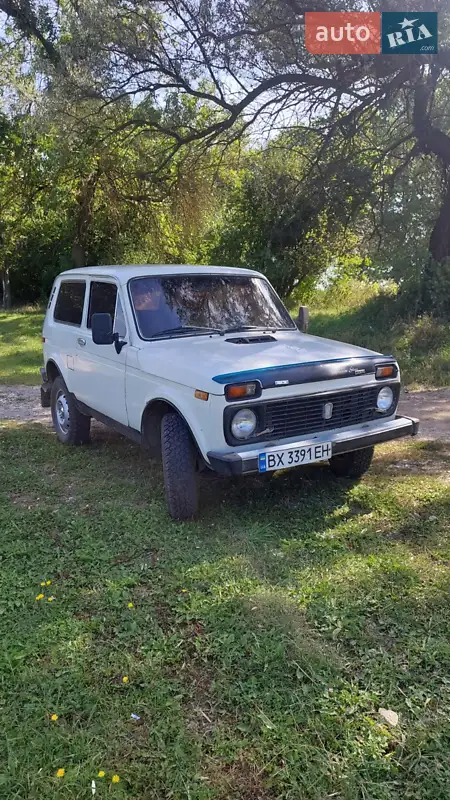 Внедорожник / Кроссовер ВАЗ 2121 Нива 1990 в 