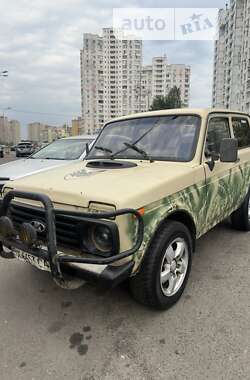 Позашляховик / Кросовер ВАЗ / Lada 2121 Нива 1985 в Києві