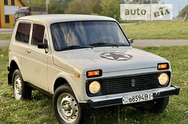 Внедорожник / Кроссовер ВАЗ / Lada 2121 Нива 1985 в Житомире