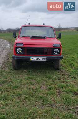 Позашляховик / Кросовер ВАЗ / Lada 2121 Нива 1990 в Ратному