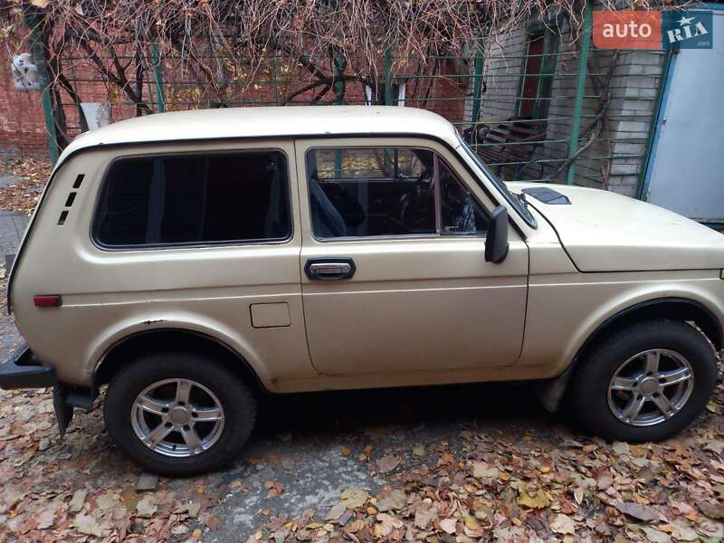 Позашляховик / Кросовер ВАЗ / Lada 2121 Нива 1991 в Харкові