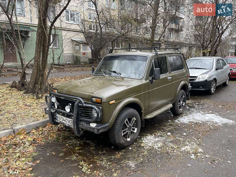 Позашляховик / Кросовер ВАЗ / Lada 2121 Нива 1990 в Києві