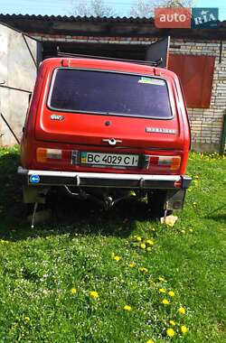 Позашляховик / Кросовер ВАЗ / Lada 2121 Нива 1992 в Східниці