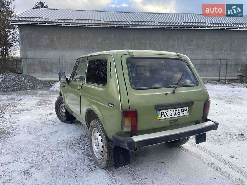 Внедорожник / Кроссовер ВАЗ / Lada 2121 Нива 1990 в Новой Ушице