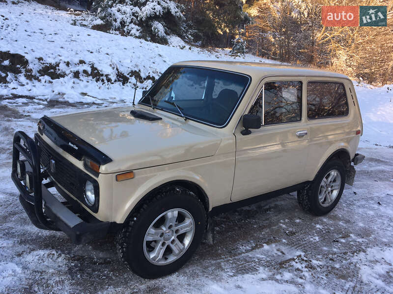 Внедорожник / Кроссовер ВАЗ / Lada 2121 Нива 1988 в Кременце