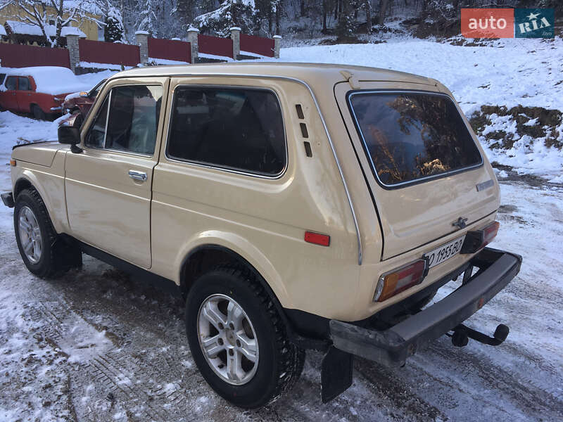 Внедорожник / Кроссовер ВАЗ / Lada 2121 Нива 1988 в Кременце
