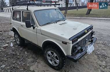 Внедорожник / Кроссовер ВАЗ / Lada 2121 Нива 1990 в Бучаче