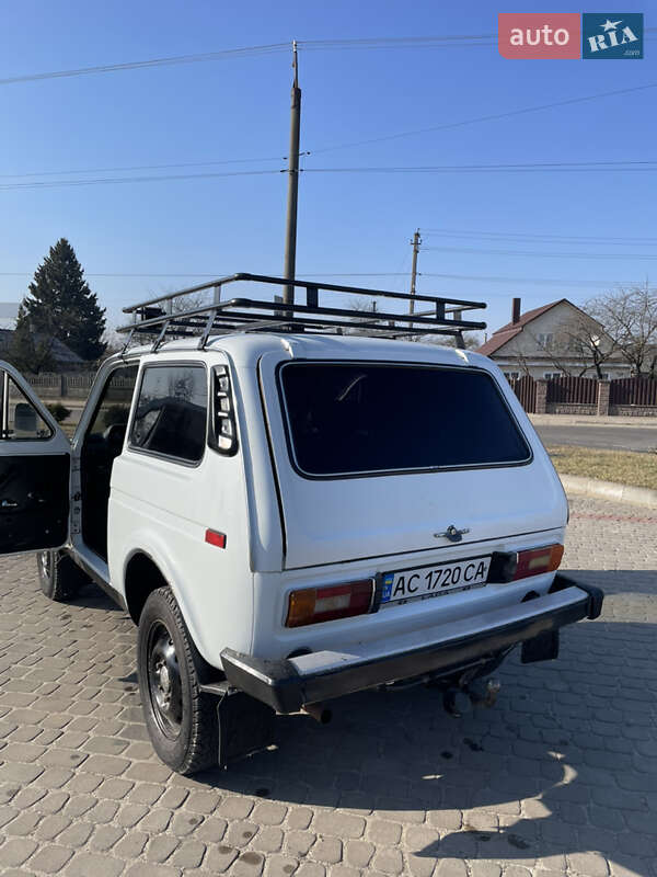 Позашляховик / Кросовер ВАЗ / Lada 2121 Нива 1989 в Камені-Каширському