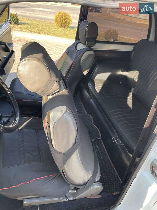 Позашляховик / Кросовер ВАЗ / Lada 2121 Нива 1989 в Камені-Каширському