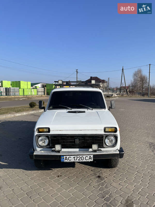 Позашляховик / Кросовер ВАЗ / Lada 2121 Нива 1989 в Камені-Каширському