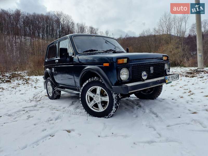 Внедорожник / Кроссовер ВАЗ 2121 Нива 1990 в 