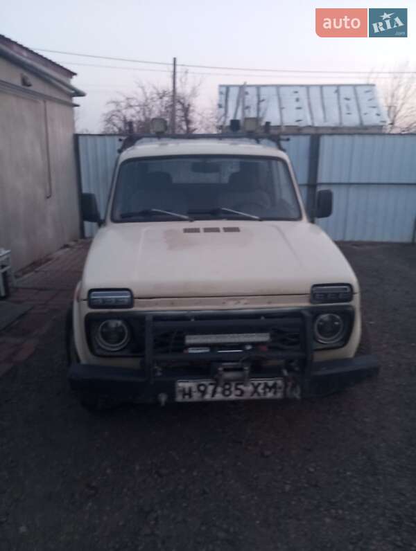 Позашляховик / Кросовер ВАЗ / Lada 2121 Нива 1989 в Слов'янську