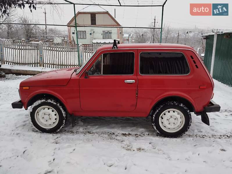 Внедорожник / Кроссовер ВАЗ / Lada 2121 Нива 1990 в Чечельнике