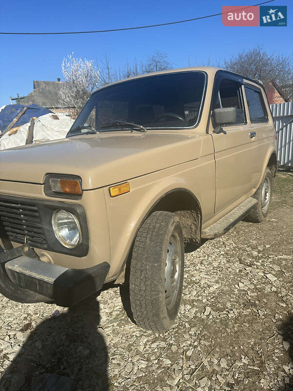 Внедорожник / Кроссовер ВАЗ / Lada 2121 Нива 1989 в Лохвице