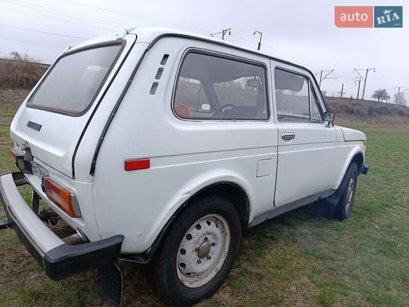 Позашляховик / Кросовер ВАЗ / Lada 2121 Нива 1981 в Смілі