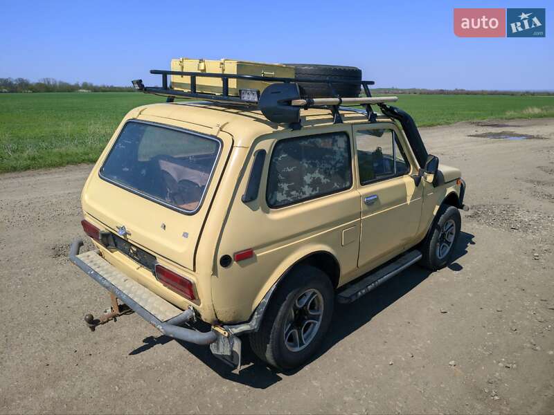 Позашляховик / Кросовер ВАЗ / Lada 2121 Нива 1982 в Запоріжжі