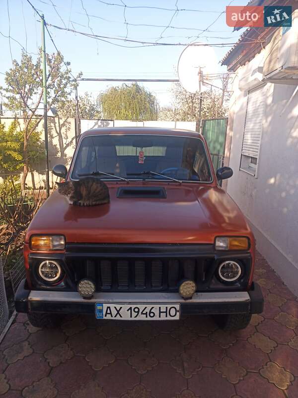 Позашляховик / Кросовер ВАЗ / Lada 2121 Нива 1982 в Краснограді