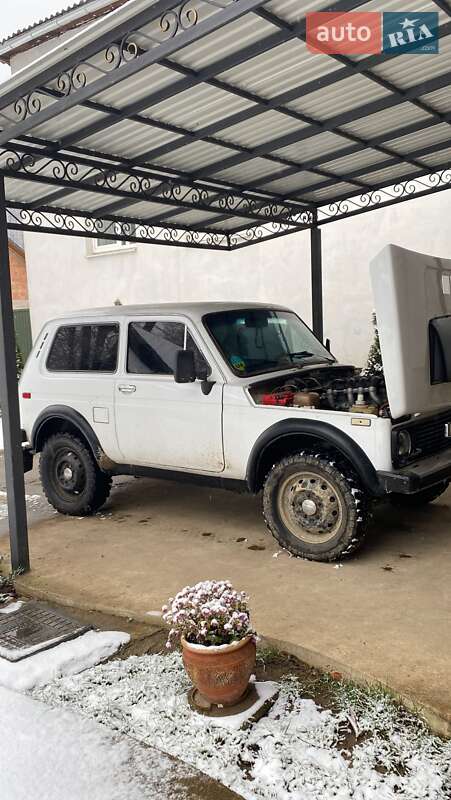 Позашляховик / Кросовер ВАЗ / Lada 2121 Нива 1984 в Вижниці