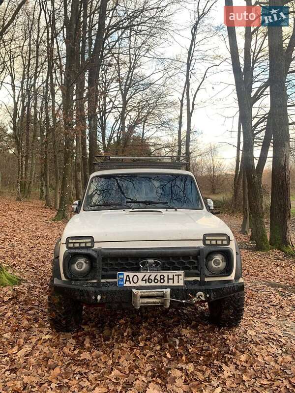 Позашляховик / Кросовер ВАЗ / Lada 2121 Нива 1981 в Ужгороді