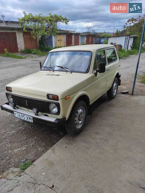 Внедорожник / Кроссовер ВАЗ / Lada 2121 Нива 1987 в Каменец-Подольском