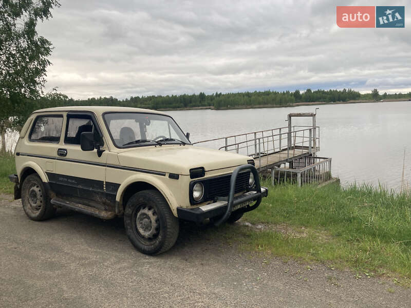 Позашляховик / Кросовер ВАЗ 2121 Нива 1985 в 