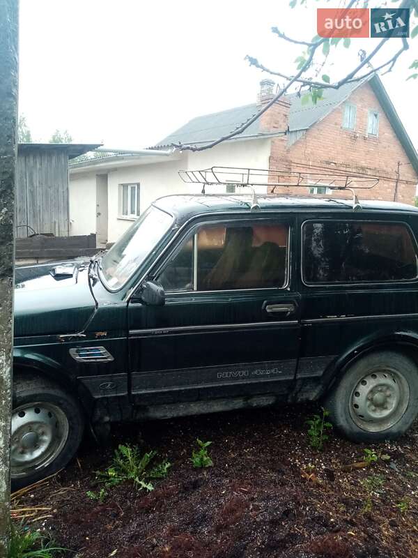 Внедорожник / Кроссовер ВАЗ / Lada 2121 Нива 1990 в Житомире фото 5 Внедорожник / Кроссовер ВАЗ / Lada 2121 Нива 1990 в Житомире